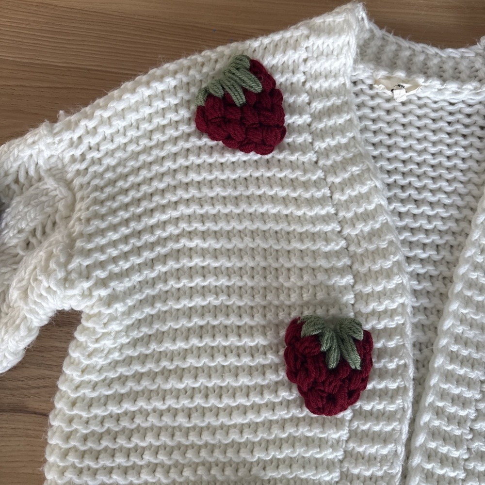 Strawberry Women's Lg Cardigan Sweater White Crochet Open Front Straw Shortcake - Picture 3 of 13